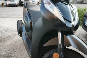 Honda sh300 blackedition targa estera(PL) attiva