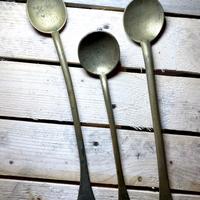 Mestoli antichi in ottone