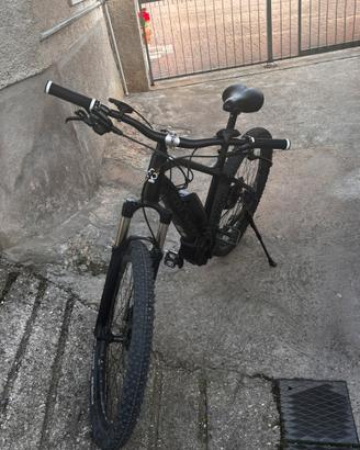 Bici mountain bike elettrica