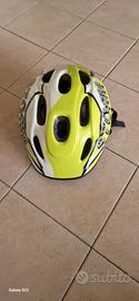 caschetto bici bambino con guanti 