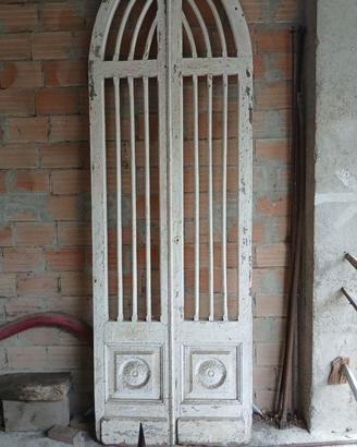 porta gotica d'epoca