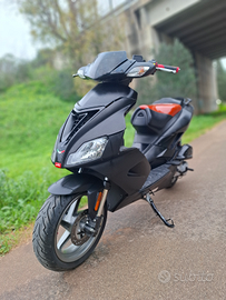 Aprilia sr factory 50