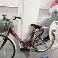 Bicicletta con seggiolone