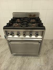 cucina professionale a GPL 4 fuochi Serie 70