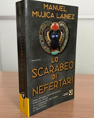 Lo scarabeo di Nefertari - Manuel Mujica Lainez 