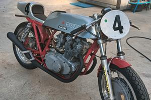 Suzuki racing pista