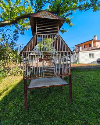 gabbia in ferro per uccelli da giardino
