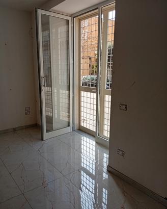 Locale commerciale ad acerra