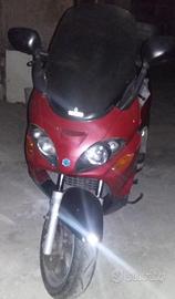 Piaggio X9 - motore Honda 250