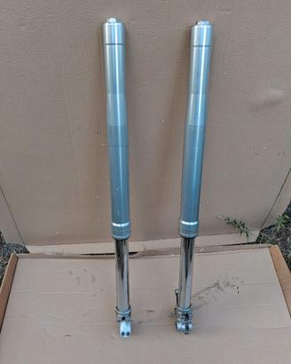 Yamaha 4GV TTE forcelle steli rovesciati