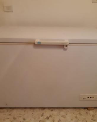 Congelatore a pozzetto da 200L