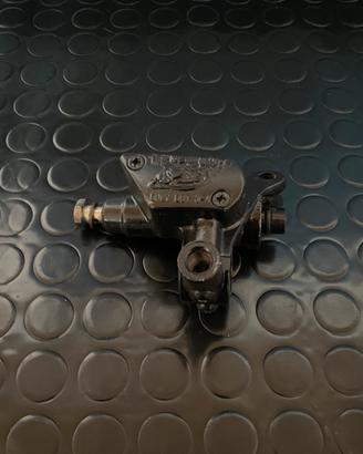 pompa freno anteriore beta