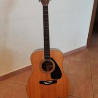 Chitarra acustica Yamaha