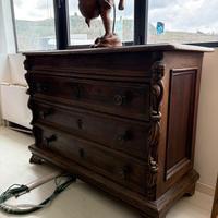 Cassettone in noce stile '500