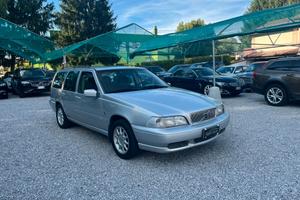 Volvo V70 2.0i cat
