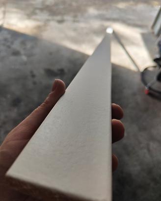 battiscopa bianco nuovo