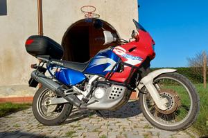 Honda XRV 750 Africa Twin - 2001