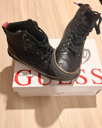 Scarpa Guess di  pelle originale