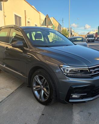 Volkswagen Tiguan 2.0 TDI SCR DSG 4MOTION Advanced