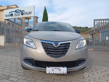 Lancia Ypsilon 1.2 69 CV Unyca