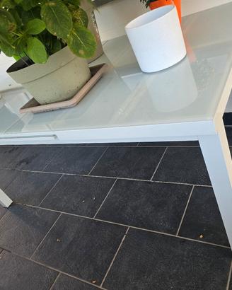 tavolo allungabile con piano in vetro satinat