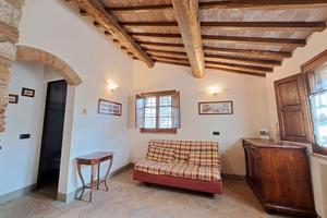 Casale in pietra e agriturismo Volterra