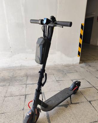 monopattino HI come nuovo 