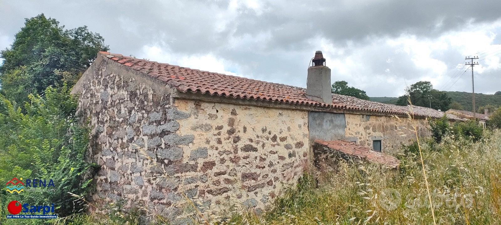 Interessante stazzo con ampio terreno - Luogosanto - Vista 4