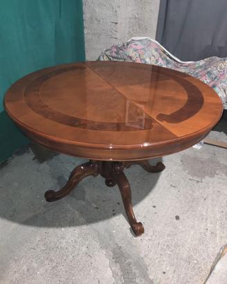 Tavolo rotondo allungabile in legno stile classico