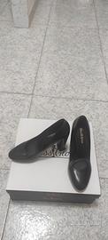 Scarpe con tacco
