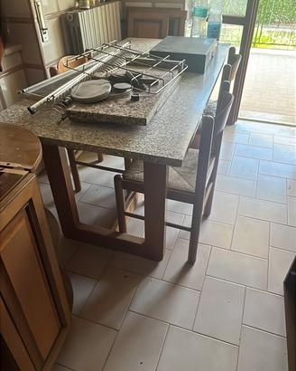 Cucina tavolo e sedie