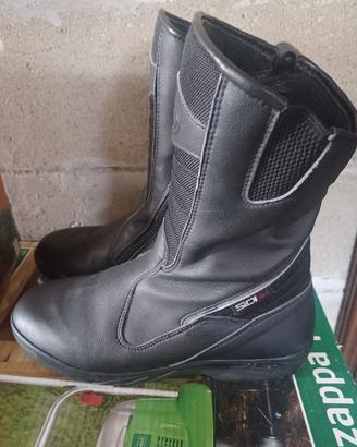 stivali da motocicletta