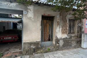 Casa indipendente con giardino