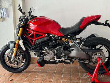 Ducati Monster 1200 S