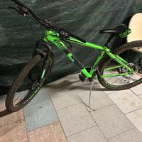 Mountain Bike seminuova