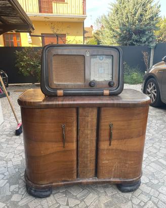 Mobile bar con radio a valvole da restaurare