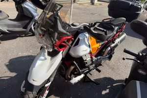 Moto Guzzi V85TT 2023 E5