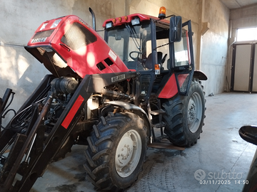 Trattore Belarus 920.3 - 80cv con caricatore