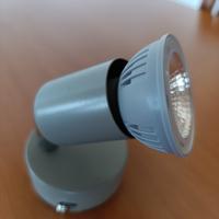 Piccola lampada con lampadina a led 