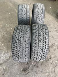 245/40/19 termiche