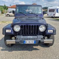 061 Jeep Wrangler 2.5 del 1999 in saldo