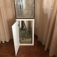 Acquario completo di mobile