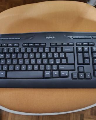 Tastiera Wireless Logitech con Ricevitore USB