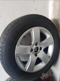 Cerchi in lega 215/60 16" 