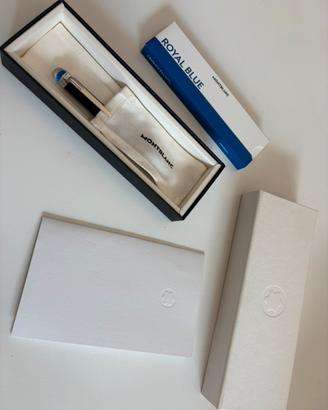 Penna a sfera Starwalker precious resin MONTBLANC