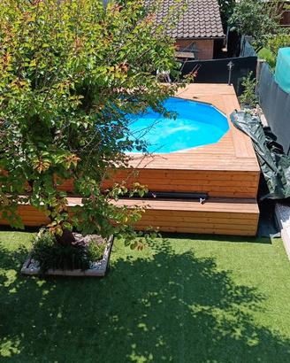 Piscina fuori terra con rivestimento.