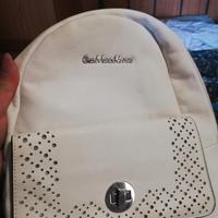 zaino bianco e borse 