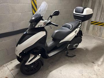 Piaggio mp3 yourban 300cc, 18.000km, anno 2015