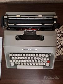 Macchina da scrivere Olivetti lettera 35