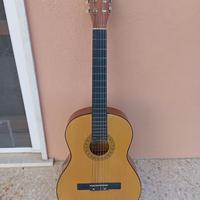 Chitarra acustica classica